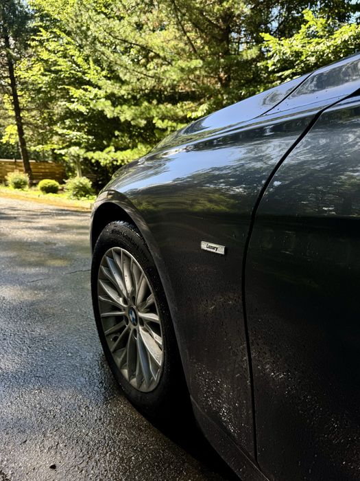 BMW 320i F30 офіційне авто