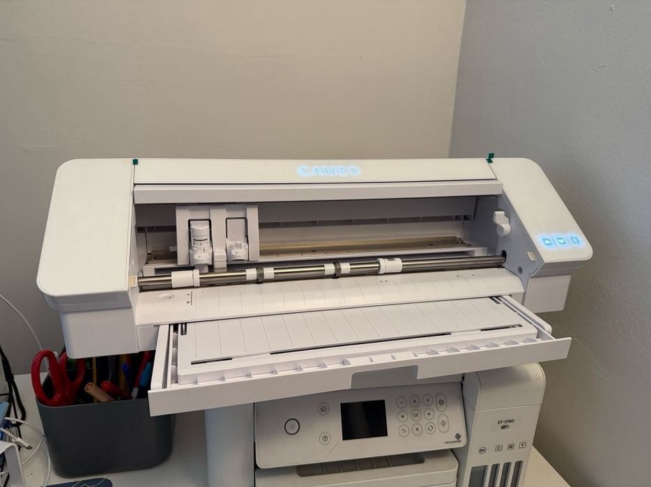 silhouette cameo 4 nova na caixa