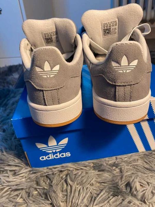 Adidas Campus szary R.39