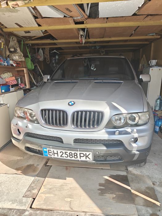 Продам  BMW X5 рест