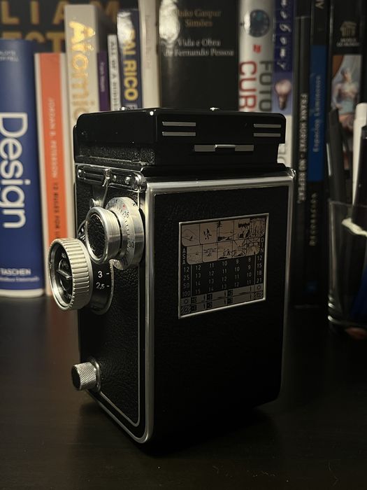 Câmara fotográfica Rollieflex médio formato analogica 6x6