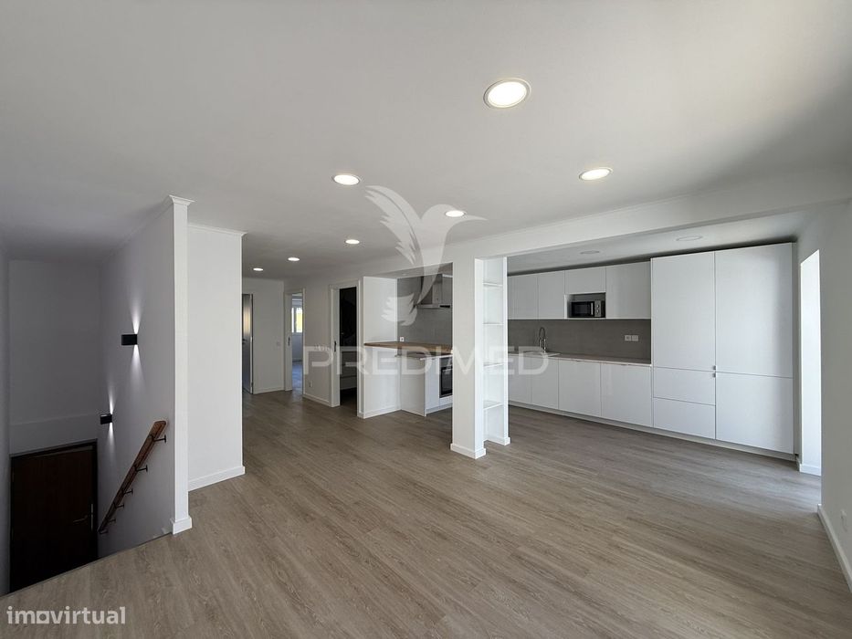 Apartamento T2 Remodelado no Centro de Santarém — União de Freguesias da cidade de Santarém, Santarém