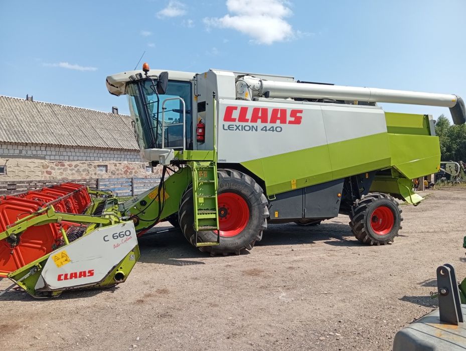 Claas Lexion 440 New Holland TX68, Case