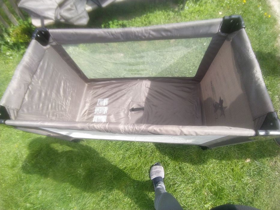 Продам манеж новий