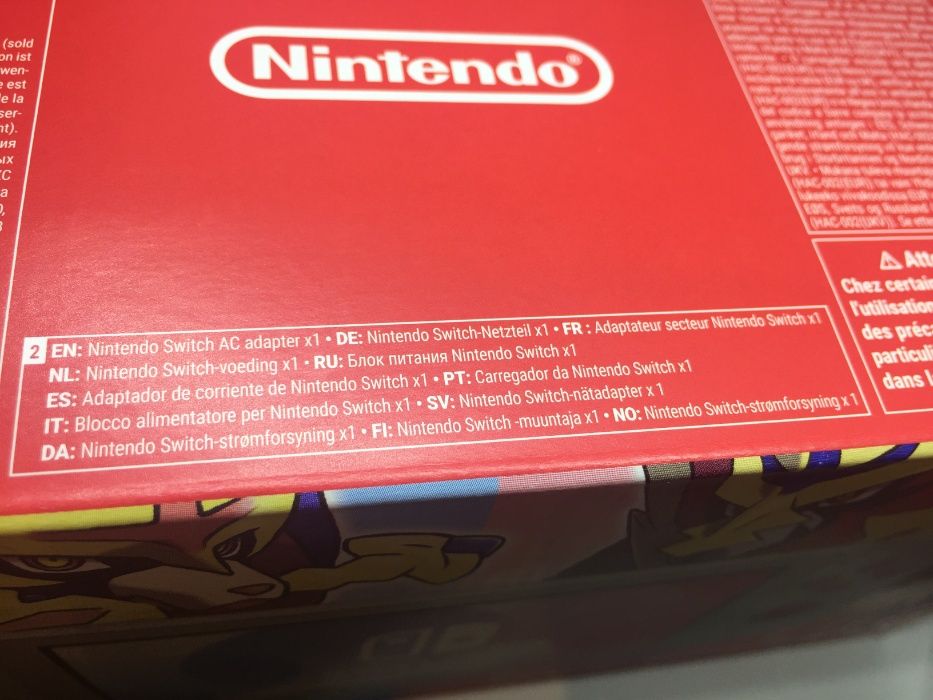 Consola Nintendo Switch lite Pokémon Zacian & Zamazenta NOVA