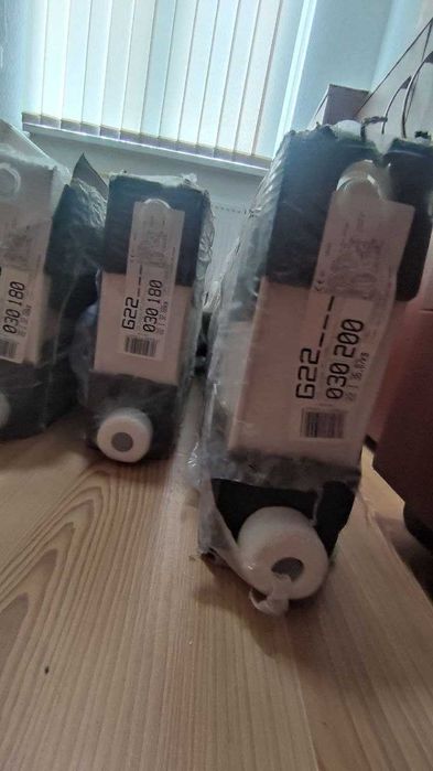 Новый радиатор Vogel&Noot  22*300*1800, нижнее