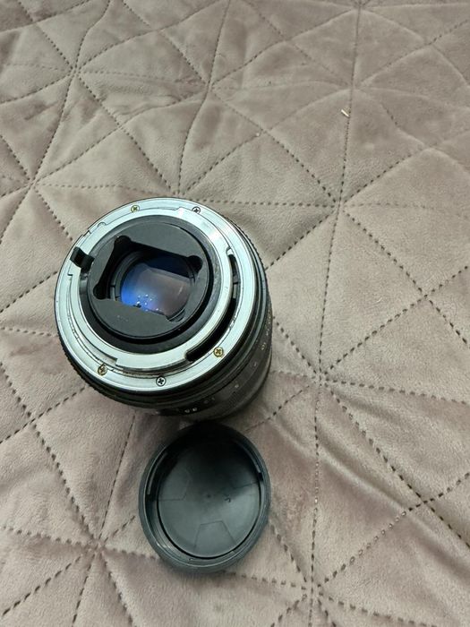 Sigma обяктив 1:35 f-200 mm