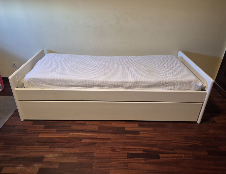 Cama de Solteiro/Casal Branca – Cama Auxiliar com Estrado