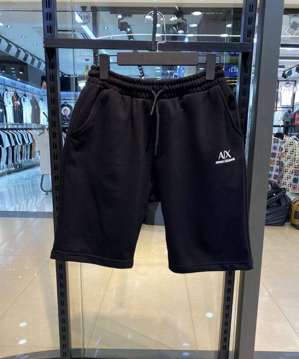 Чоловічі мужские  шорти  Armani EA7