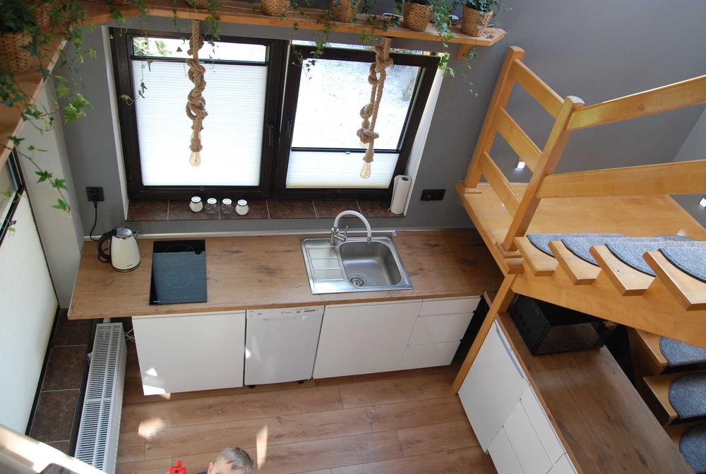 DOMEK w centrum Ustronia do wynajęcia ! duży ogród. bastówka.pl