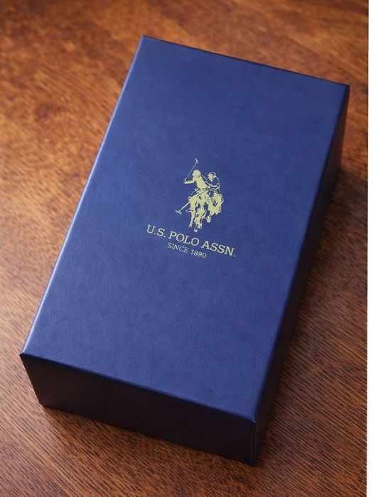 Подарунковий набір U.S. Polo Assn.
Краватка, хустинка, запонки та зати