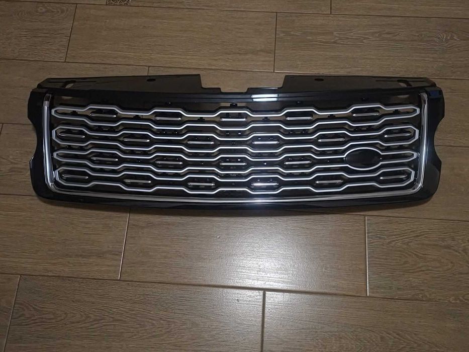 Решетка радиатора Range Rover Vogue L405 2013-2017 рестайлинг стиль 2018 SVA / стиль 2023
