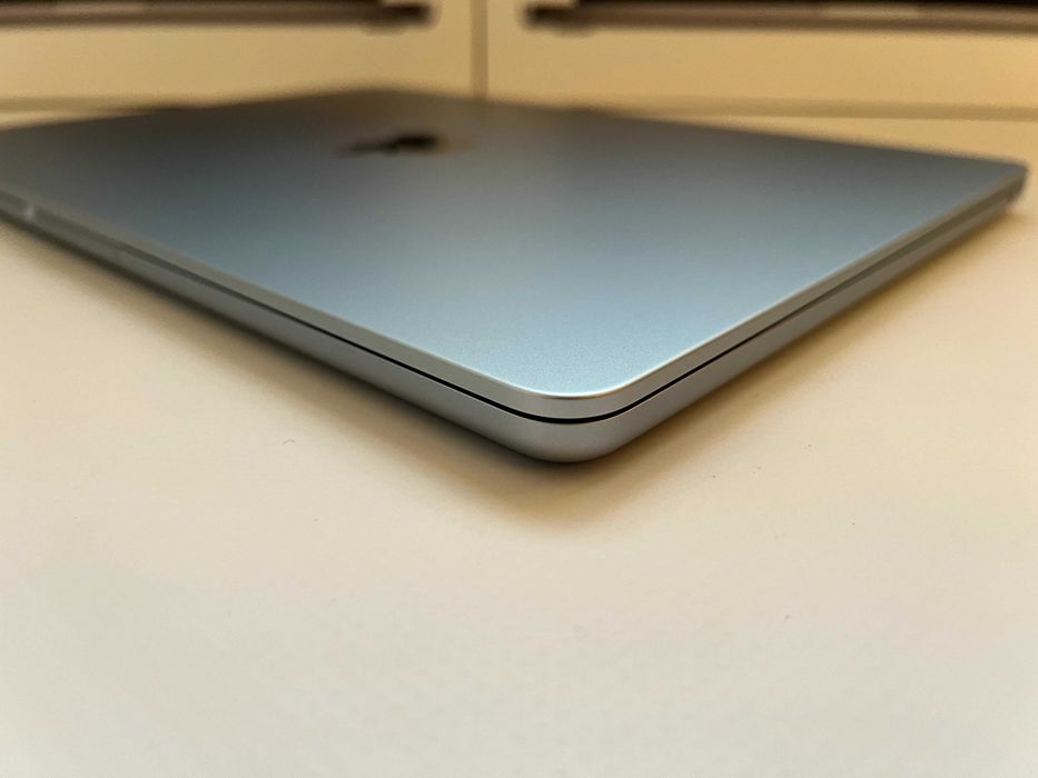 MacBook Air M4 A3240 Sky Blue Разбірка Дисплей Топкейс