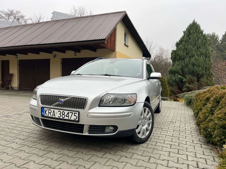 Volvo V50