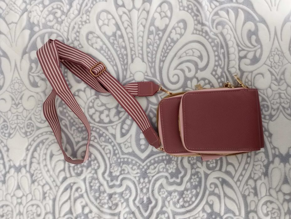 Several wallets64285106613763124