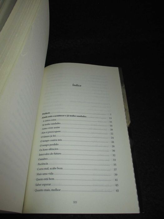 Livro Amores e Saudades de um Português Arreliado MEC