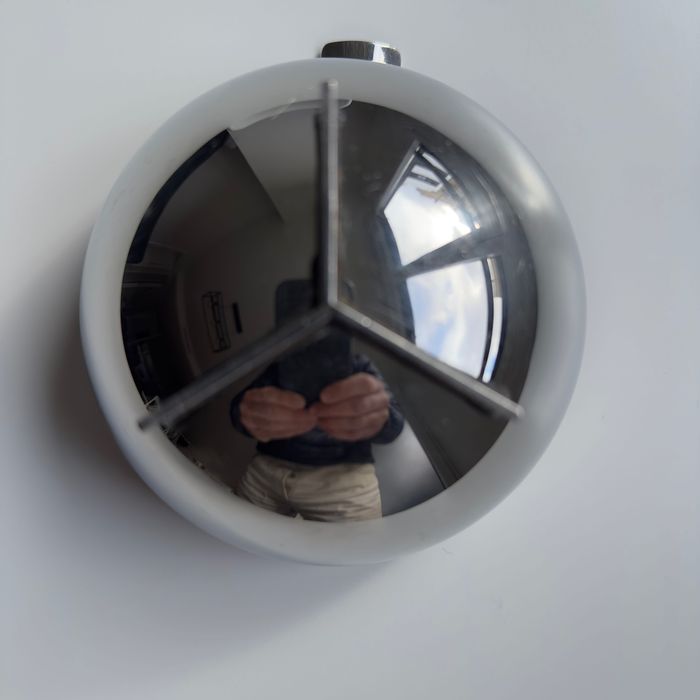 cinzeiro Bauhaus de Marianne Brandt 100 anos edição limitada de Alessi