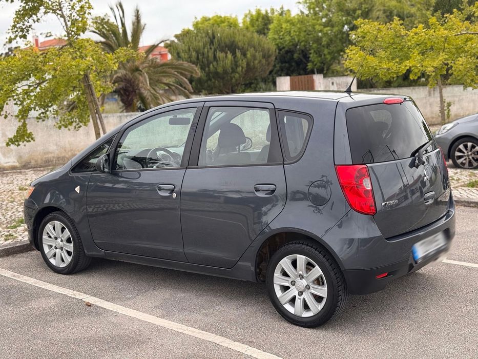 Mitsubishi Colt 2009