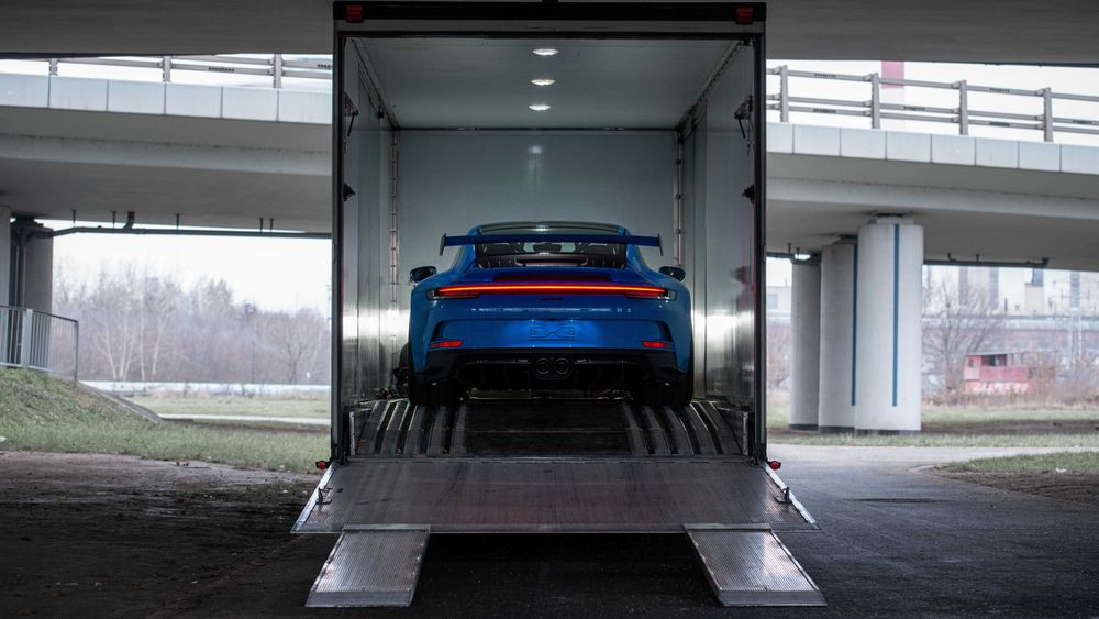 PROFESJONALNY Supercar Transport samochodów - Kryta Laweta