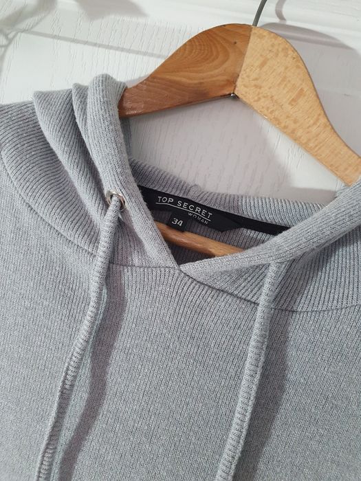 Sweter z kapturem w stylu bluzy szary Top Secret 34 XS