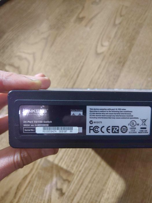 Switch комутатор Linksys Cisco SR224 24-port