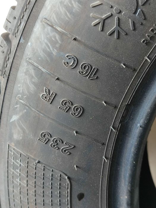 235 65 r16c cleber m+s 24-й рік