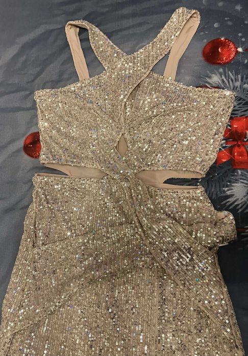 Piękna sukienka firmy Lou - Latoya rozmiar L