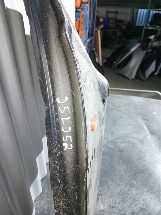 Guarda Lamas BMW Serie 3 E46 Compact DIREITO  Preto