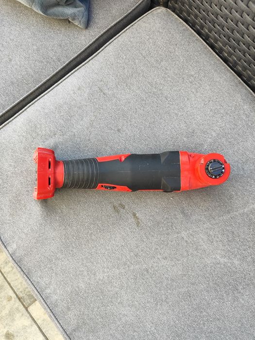 Urządzenie wielofunkcyjne/multitool Milwaukee M18, rok 2024
Rok produk