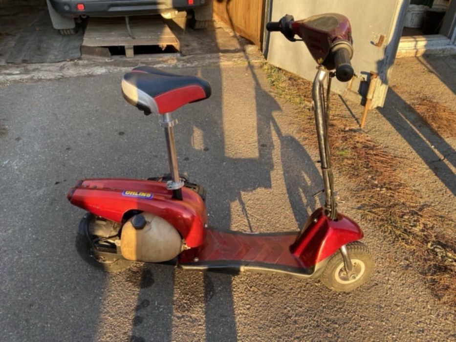 Продам мопед  маленький, легкий