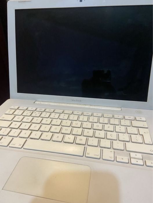 Macbook a trabalhar impecavel