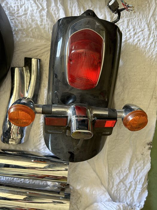 Honda Valkyrie blotnik tyl /inne .