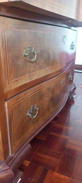 Movel em bom estado madeira maciça