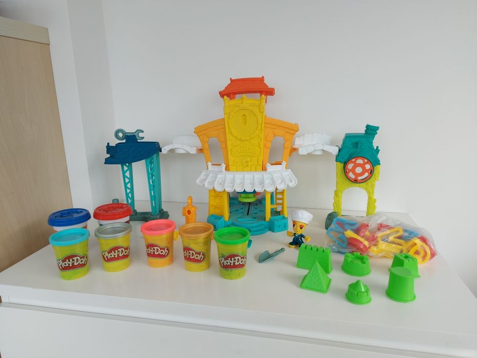 Ciastolina Centrum miasta Play-Doh plus dodatki