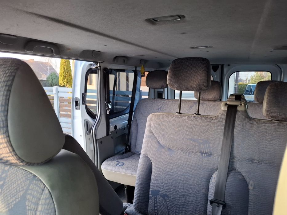 Renault Trafic Long 1.9 dci 9 osobowy