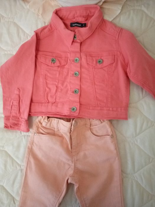 Речі на дівчинку