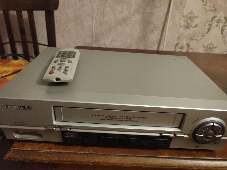 Продам видеоплеер daewoo st 160 wn КАССЕТЫ В ПОДАРОК