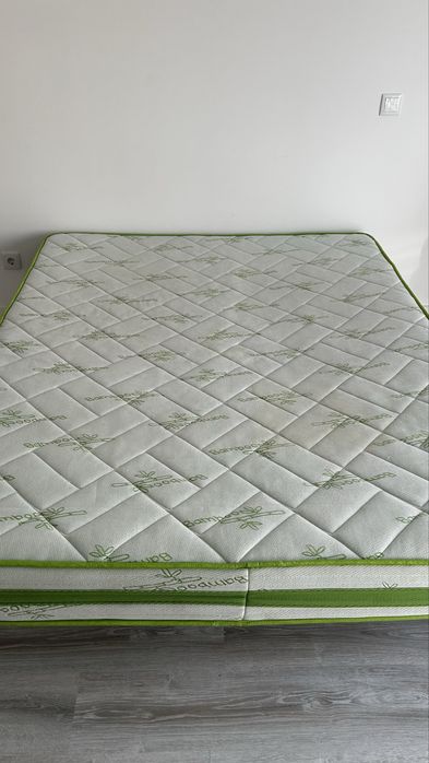 Estrado/Sommier + colchão