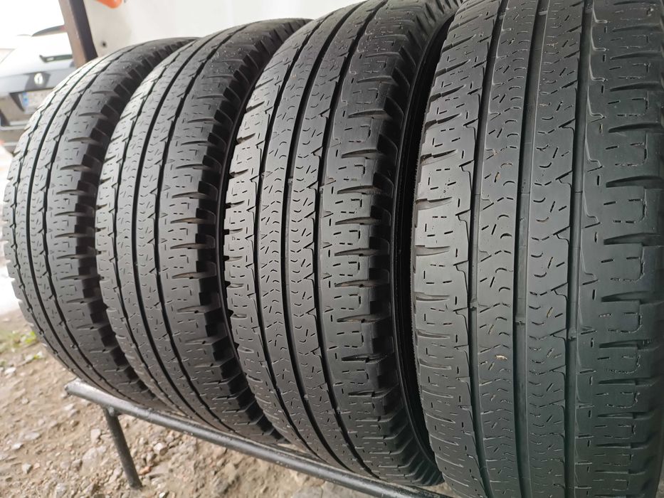Літні шини 215/70 R15C  Michelin Agilis