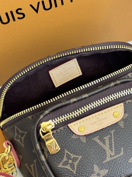 Сумка - бананка Louis Vuitton Bumbag, жіноча сумка луі вітон, бананка через плече