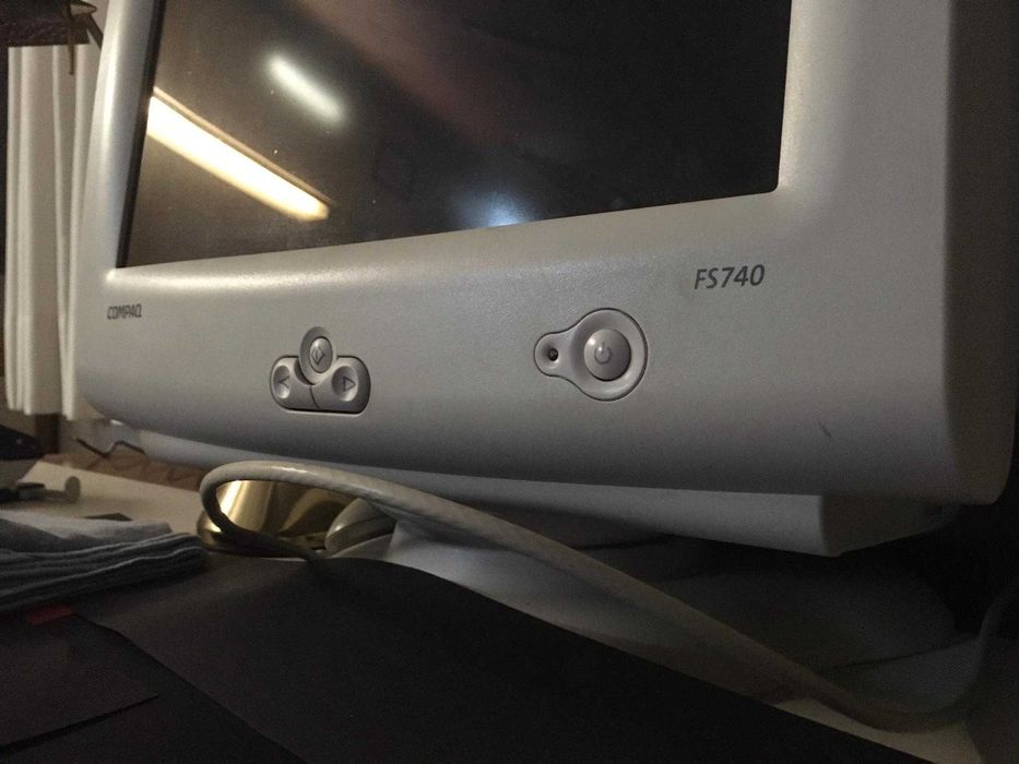 Compaq Monitor (MH17801-Q)64309924018947122