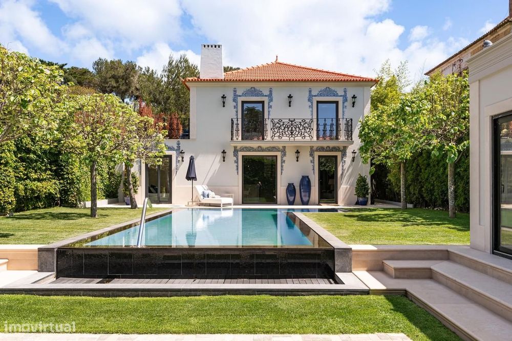 Moradia T3 + 1 com piscina, Centro Cascais, Cascais