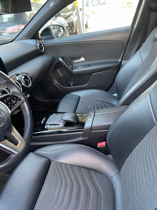 Mercedes A180d Limousine 7G-DCT Style Plus foto 5