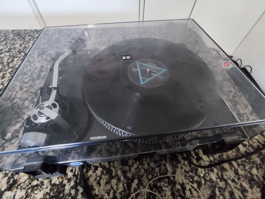 Technics SL 1900 - reservado