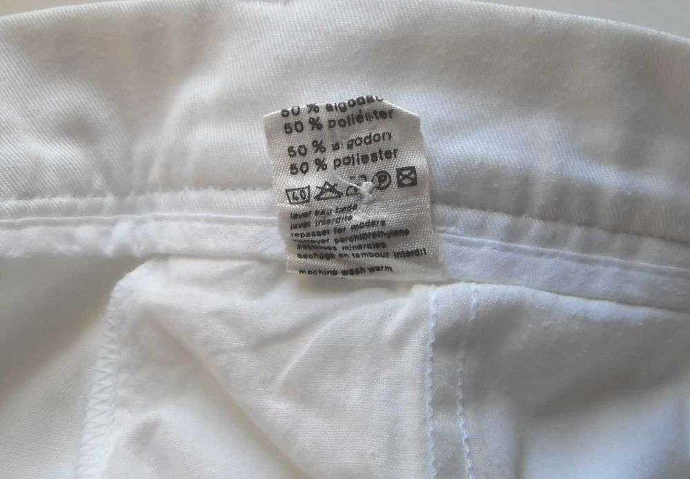 OPORTUNIDADE: Calça de homem, NOVA, clássica, cor branca LACOSTE 44FR