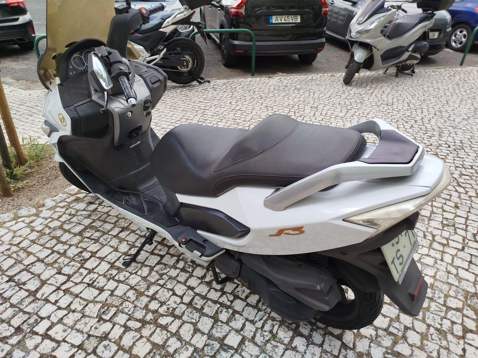 Scooter Daelim S3