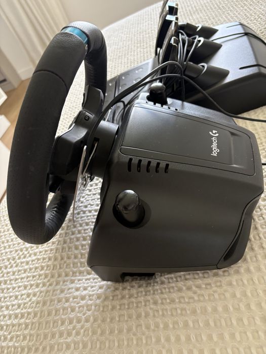 logitech g29, volante + pedais