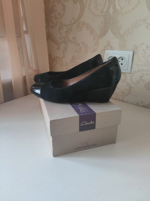 Продам туфли, фирма  Clarks.