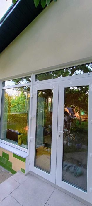 Миття вікон, прибирання