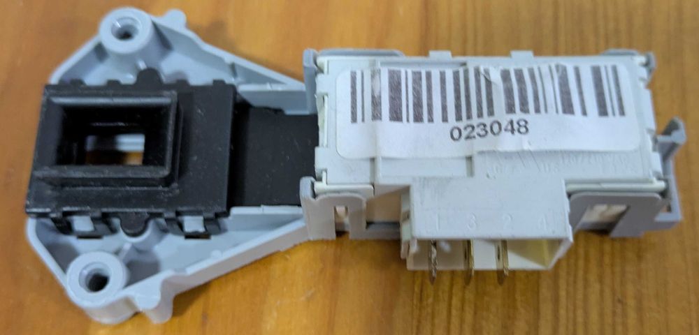 Fechadura da Porta Máquina de Lavar Roupa - LG – Nova